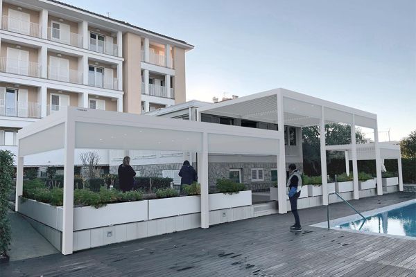 Bioklimatska lamelna pergola