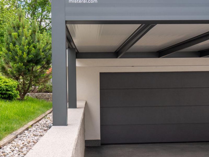 carport nadstresek misteral za avto