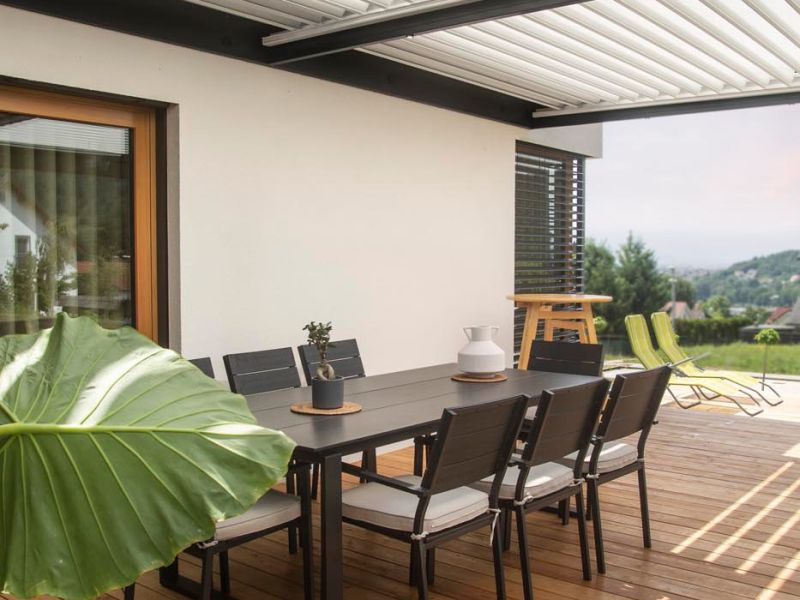 lamelnapergola pergola ambienti ambient terasa lamellenpergola pergole ziprolo zip terasa misteral pergolamisteral slovenija5 lamelnapergola pergola ambienti ambient terasa lamellenpergola pergole ziprolo zip terasa misteral pergolamisteral slovenija5