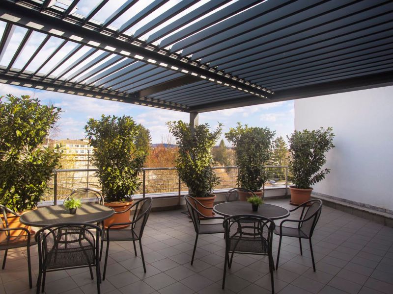 lamelna pergola misteral bioclimatic bioklimatische ziprolo institutjozefstefan jozefstefan terasa pergole4 lamelna pergola misteral bioclimatic bioklimatische ziprolo institutjozefstefan jozefstefan terasa pergole4