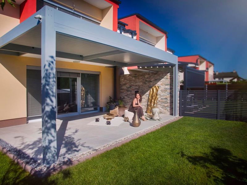 lamelna pergola misteral bioklimatska pergola bioclimatic design elegance terasa ptuj kaucic pergole12 lamelna pergola misteral bioklimatska pergola bioclimatic design elegance terasa ptuj kaucic pergole12