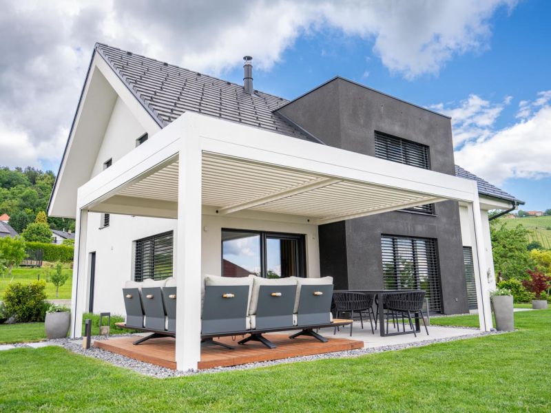 lamelnapergola pergola pergole bioklimatskepergole bioklimatskapergola misteral pergolamisteral terasa sencenje tende ziprolo  a7r5999